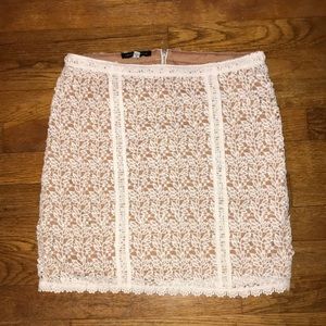KENDALL & KYLIE WHITE LACE SKIRT